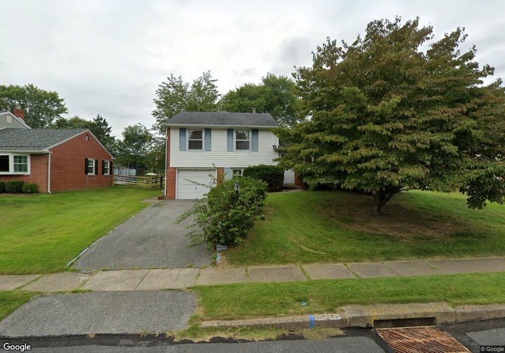 711 Cambridge Rd, Brookhaven, PA 19015 - photo 1