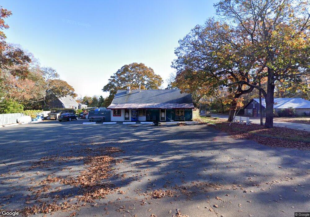 5 Martin Rd, Tisbury, MA 02568 - photo 1