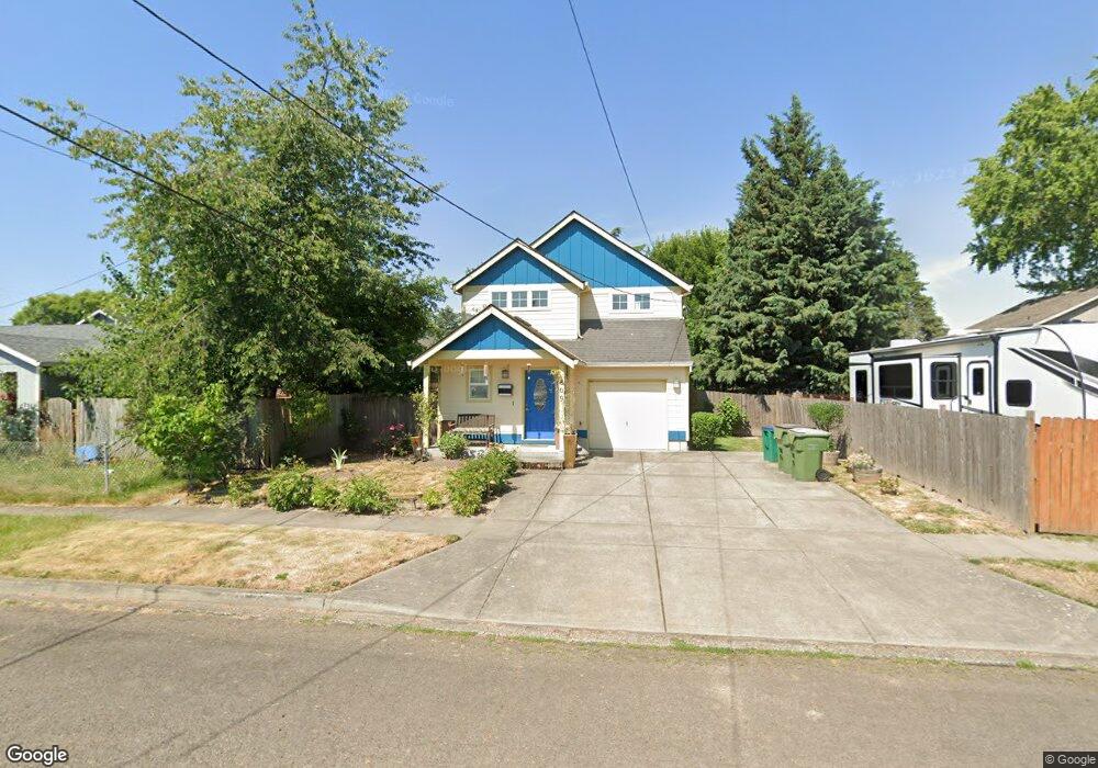 809 S Columbia St, Newberg, OR 97132 - photo 1