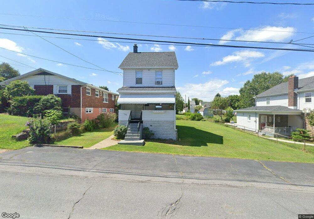 1028 N Locust St, Hazleton, PA 18202 - photo 1