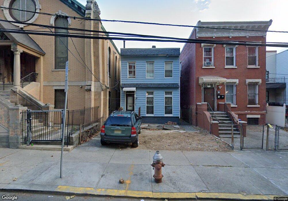 42 Fairview Ave, Jersey City, NJ 07304 - photo 1