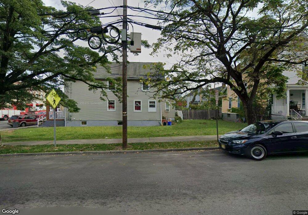 272 Drift None, New Brunswick, NJ 08901 - photo 1