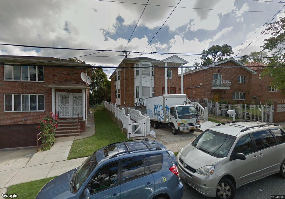 5821 256th St, Little Neck, NY 11362 - photo 1