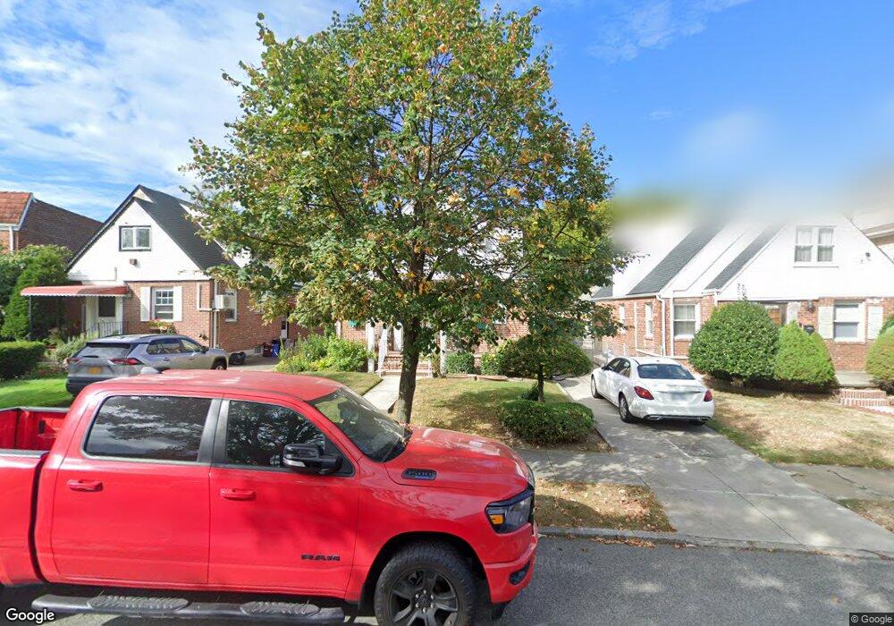 7666 172nd St, Fresh Meadows, NY 11366 - photo 1