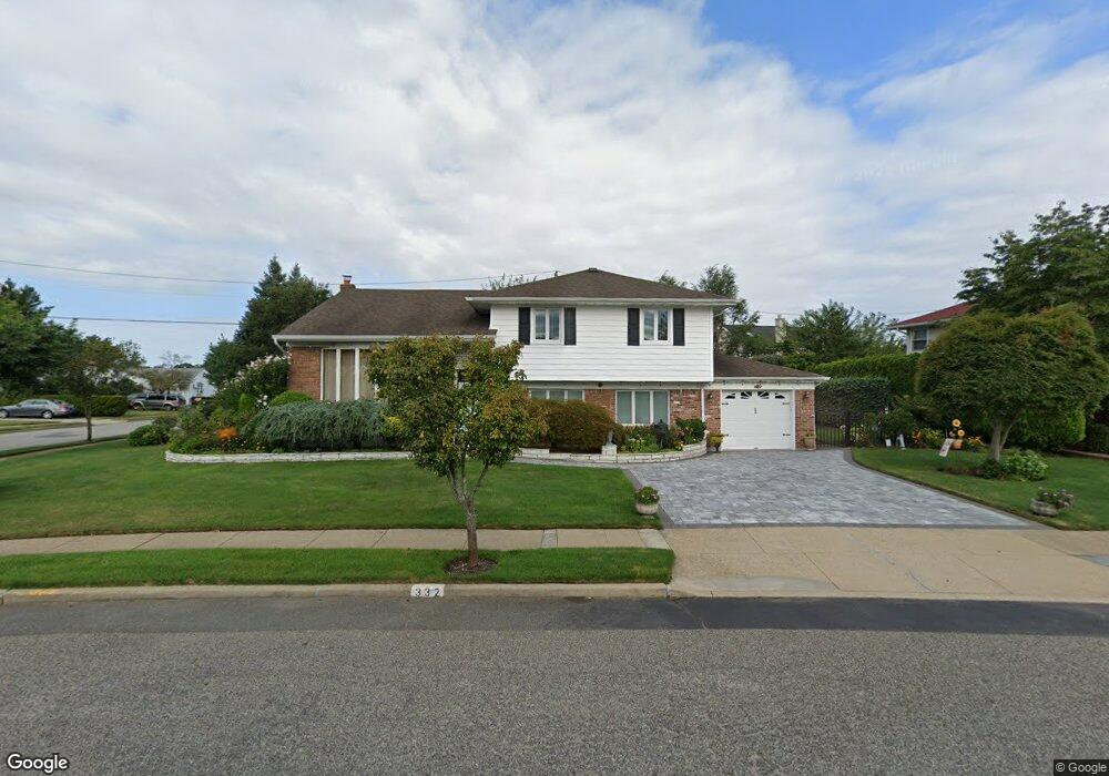 332 Grange St, Franklin Square, NY 11010 - photo 1