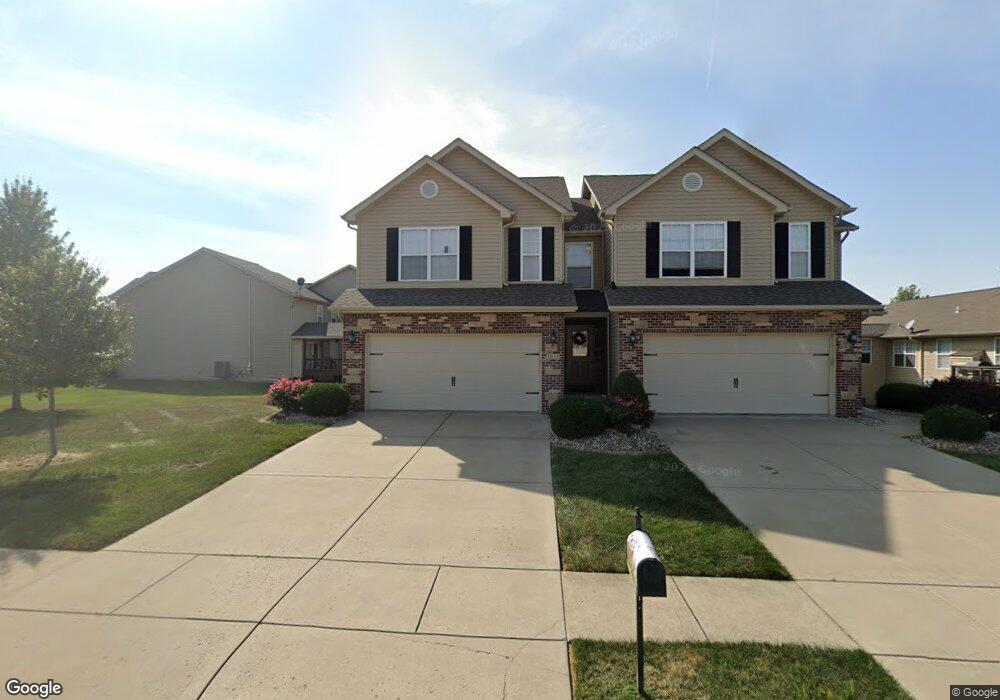 2035 N Briarbend Ct, Maryville, IL 62062 - photo 1