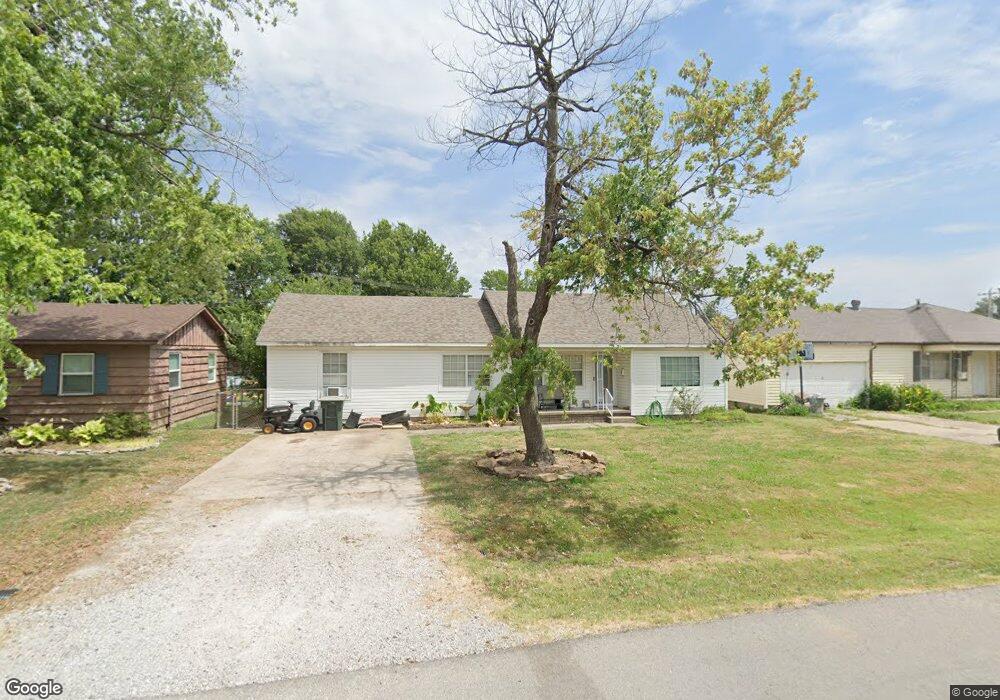 313 E Elm St, Skiatook, OK 74070 - photo 1