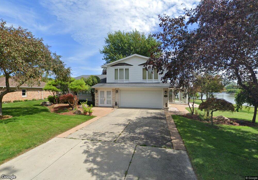 2926 Elmwood St, Port Huron, MI 48060 - photo 1