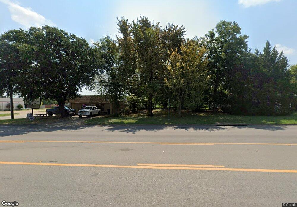 807 E Ennis Ave, Ennis, TX 75119 - photo 1