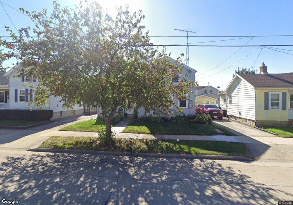 347 W 8th Ave, Oshkosh, WI 54902 - photo 1