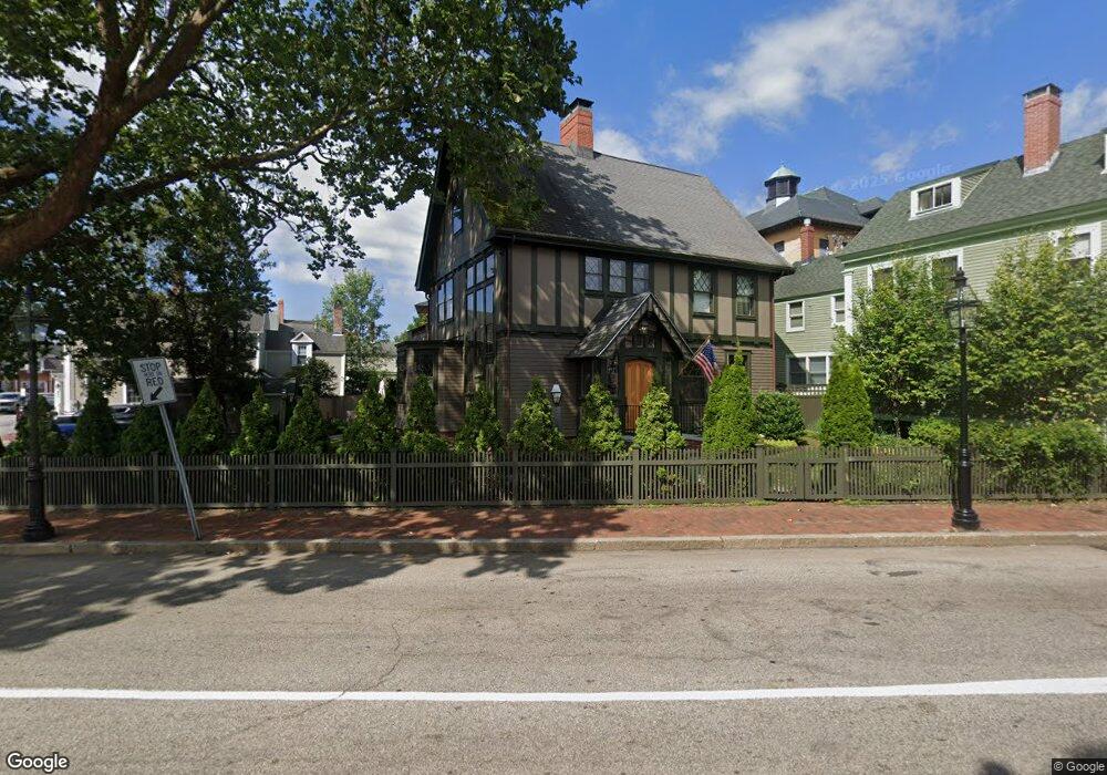 56 Middle St, Portsmouth, NH 03801 - photo 1