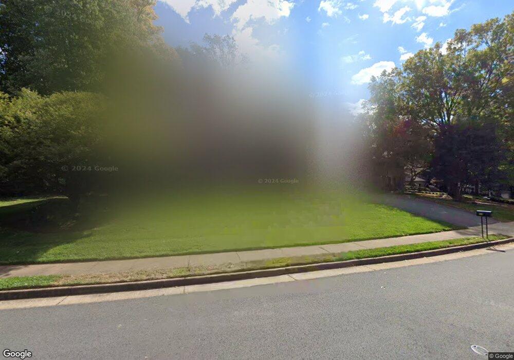 1311 Timberly Ln, McLean, VA 22102 - photo 1