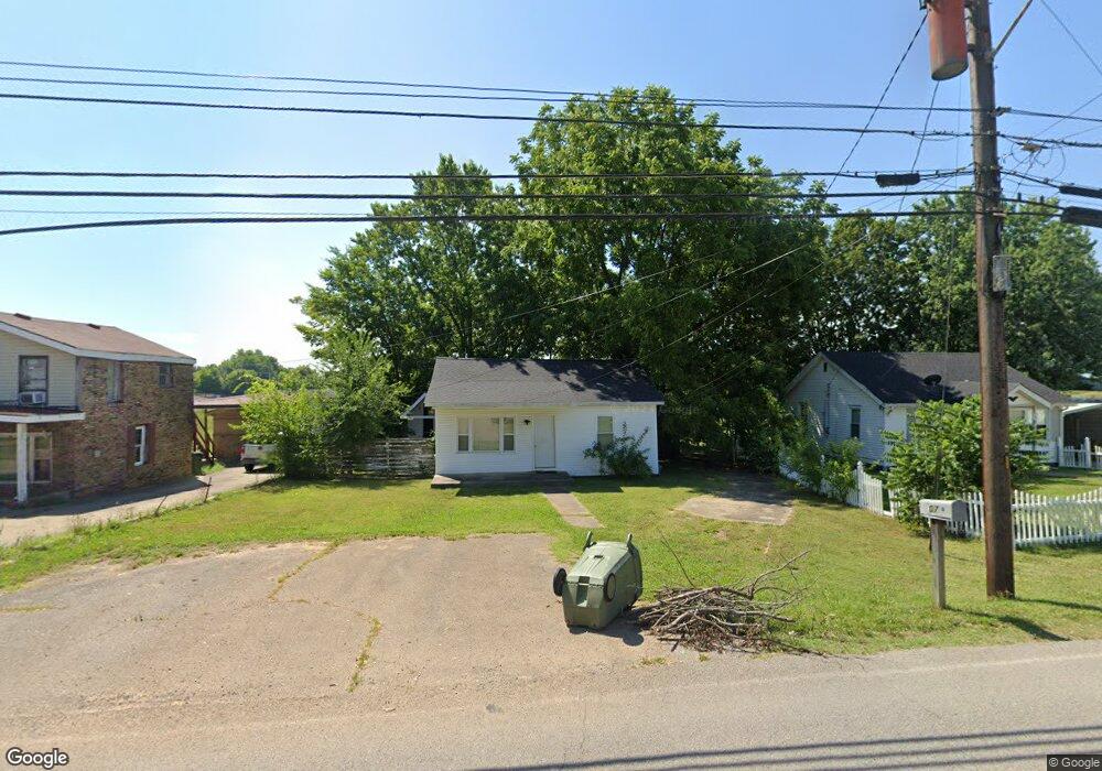 107 Sanderson Dr, Hopkinsville, KY 42240 - photo 1