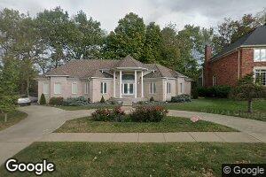 701 Oxmoor Woods Pkwy, Louisville, KY 40222