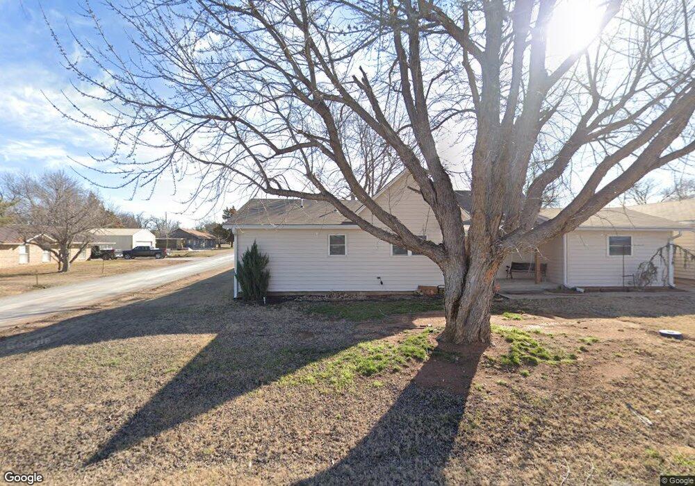 708 NW 6th St, Cache, OK 73527 - photo 1
