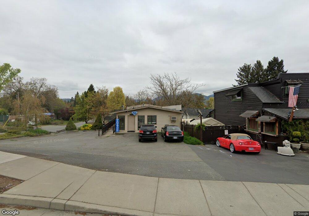 824 Rogue River Hwy unit A B C, Grants Pass, OR 97527 - photo 1