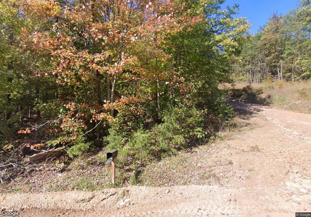 929 Mitchem Ln, Hedgesville, WV 25427 - photo 1