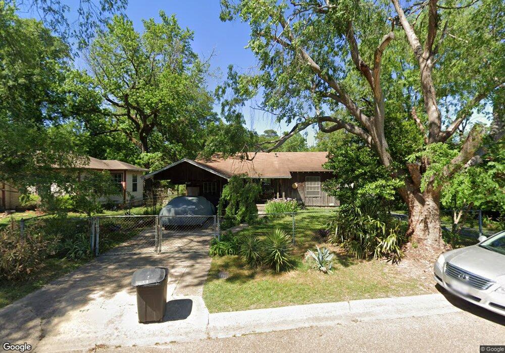 837 Singapore Dr, Wake Village, TX 75501 - photo 1