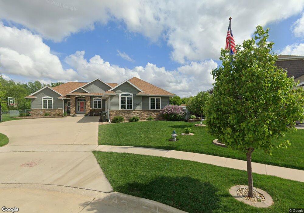 1016 Erik Rd, Cedar Falls, IA 50613 - photo 1