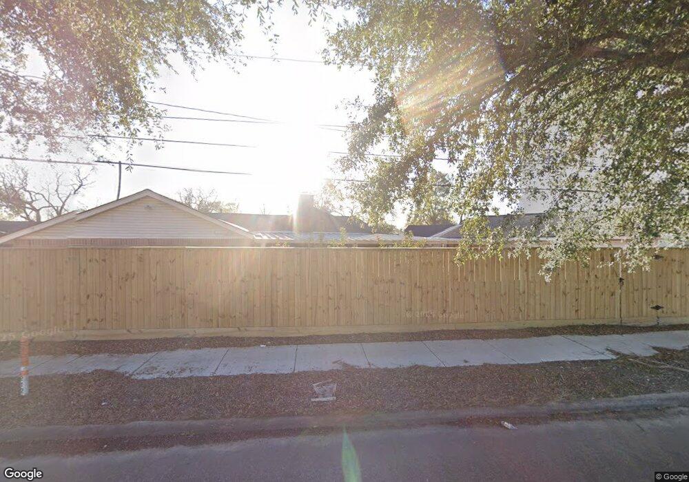 8422 Whitecastle Ln, Houston, TX 77088 - photo 1