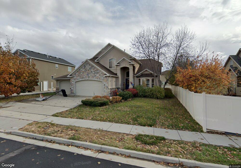 693 Weaver Ln, Layton, UT 84041 - photo 1