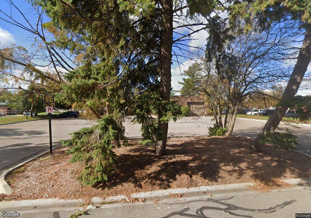 4190 Dublin Dr, Bloomfield Hills, MI 48302 - photo 1