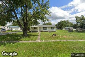 201 S Washington St, Geff, IL 62842
