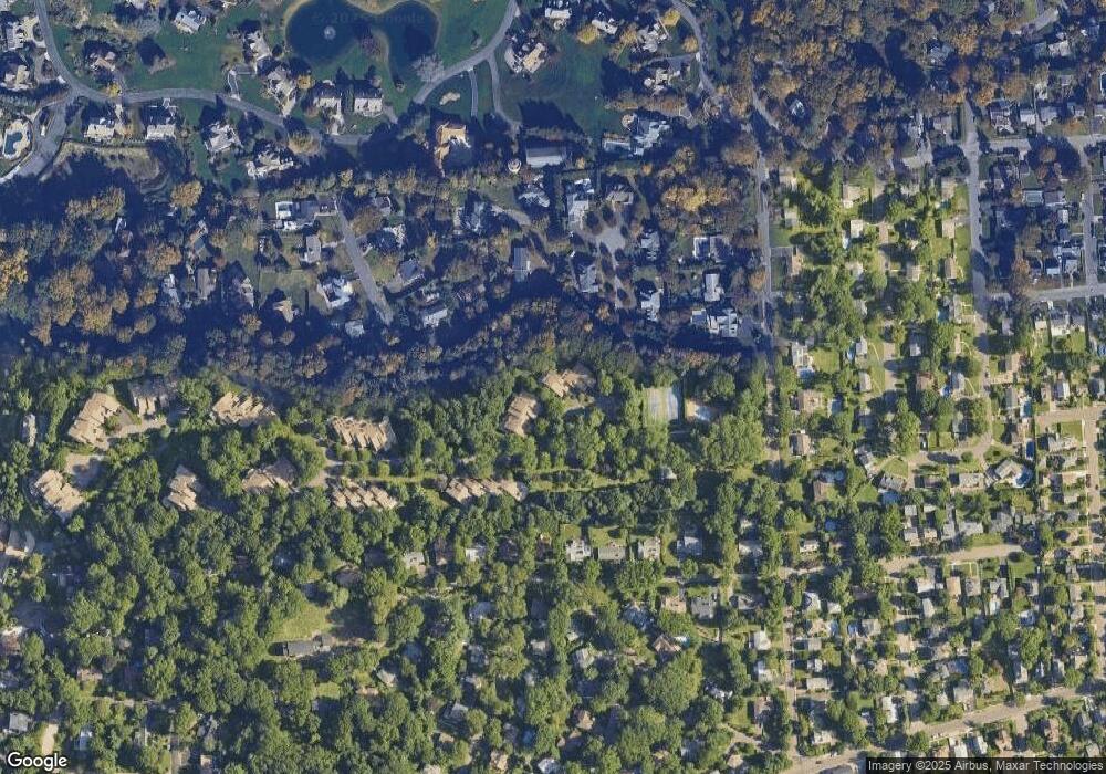 7 Willada Ln, Glen Cove, NY 11542 - photo 1