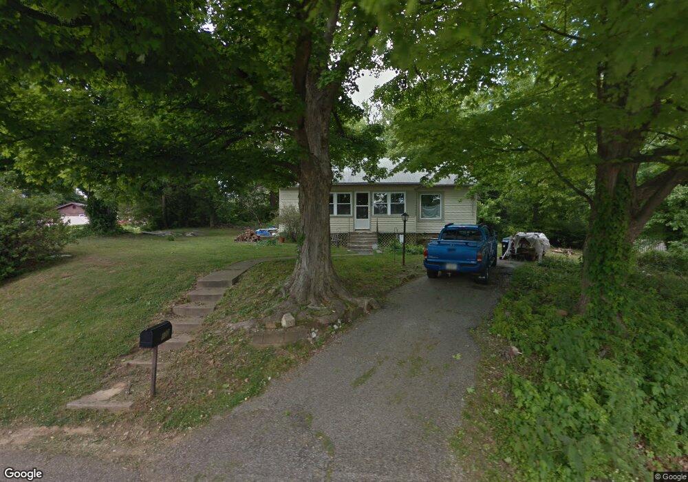 100 E 1st St, Newburgh, IN 47630 - photo 1