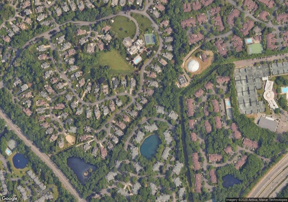 23 Gracewood Dr, Manhasset, NY 11030 - photo 1