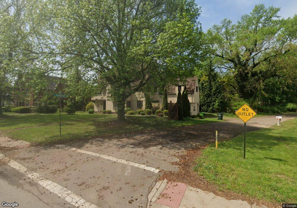 901 Cambridge Rd, Coshocton, OH 43812 - photo 1