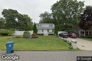 14 Hemlock Rd, Howell, NJ 07731