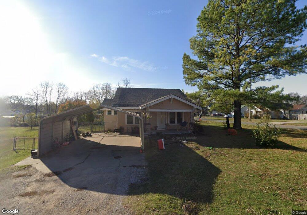 1017 W Merrick St, Henryetta, OK 74437 - photo 1