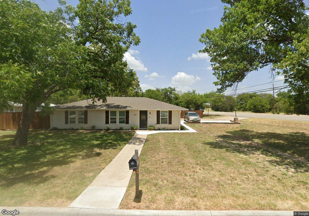 101 Brewster St, Robinson, TX 76706 - photo 1