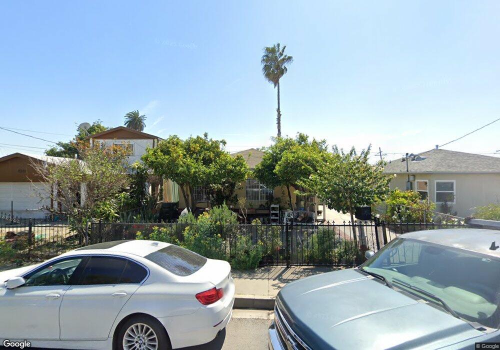 834 W Spruce St, Compton, CA 90220 - photo 1