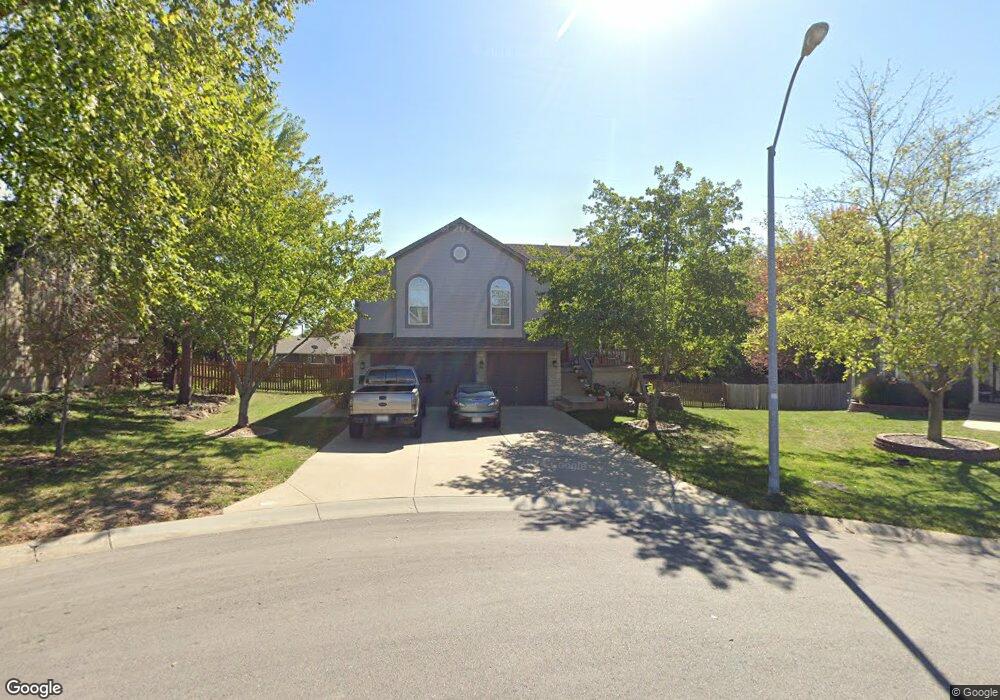 1715 Red Barn Rd, Raymore, MO 64083 - photo 1