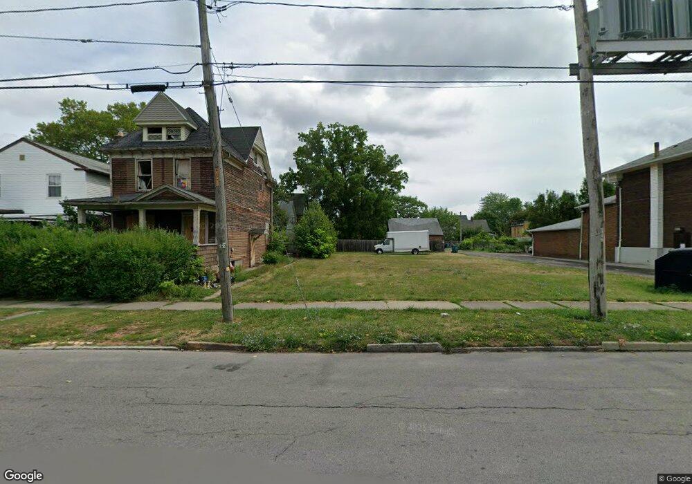 319 19th St, Niagara Falls, NY 14303 - photo 1