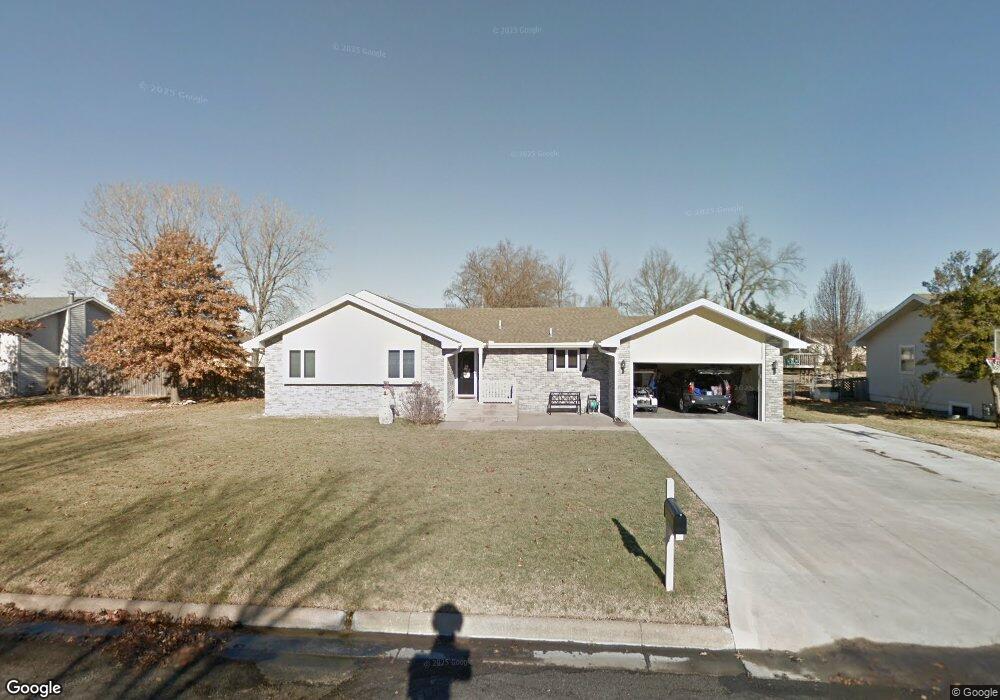 3311 Clark Ave, Parsons, KS 67357 - photo 1