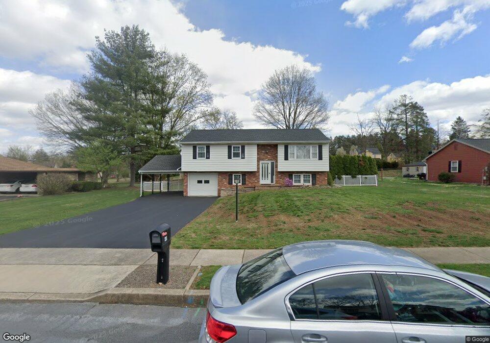 225 W 49th St, Reading, PA 19606 - photo 1