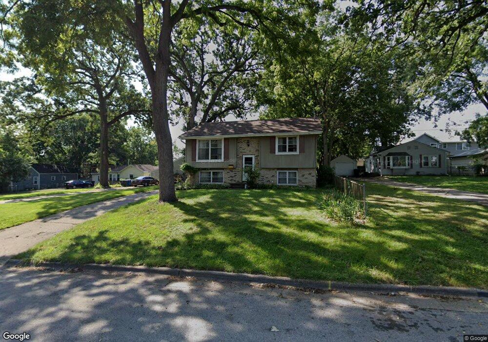 3214 Fleming Ave, Des Moines, IA 50310 - photo 1