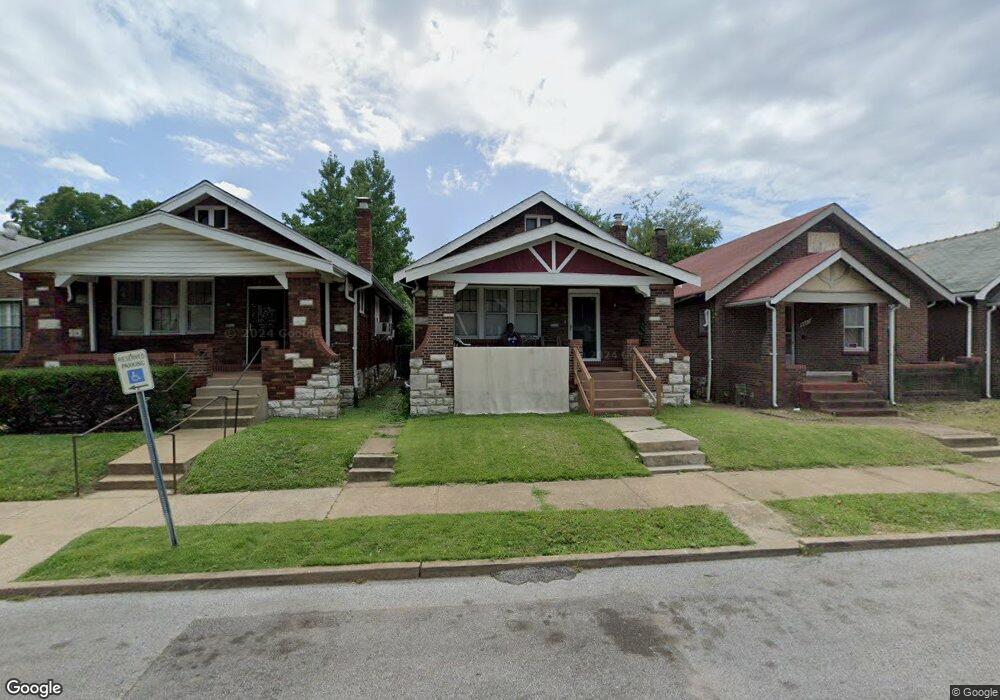 4658 Penrose St, Saint Louis, MO 63115 - photo 1