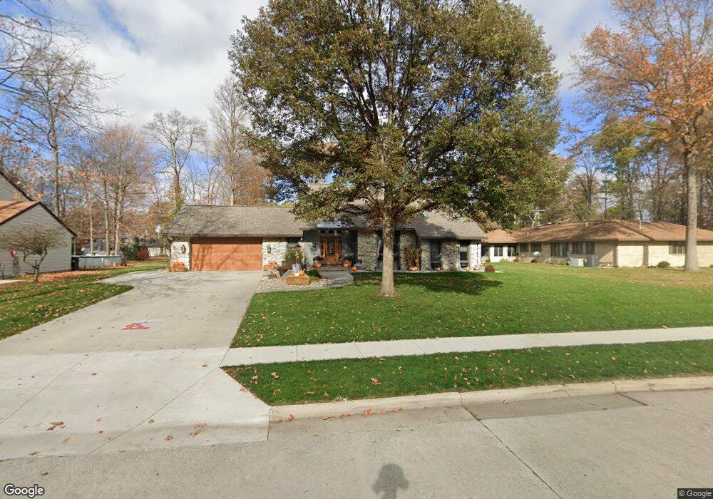 1714 Edna Dr, Lima, OH 45807 - photo 1