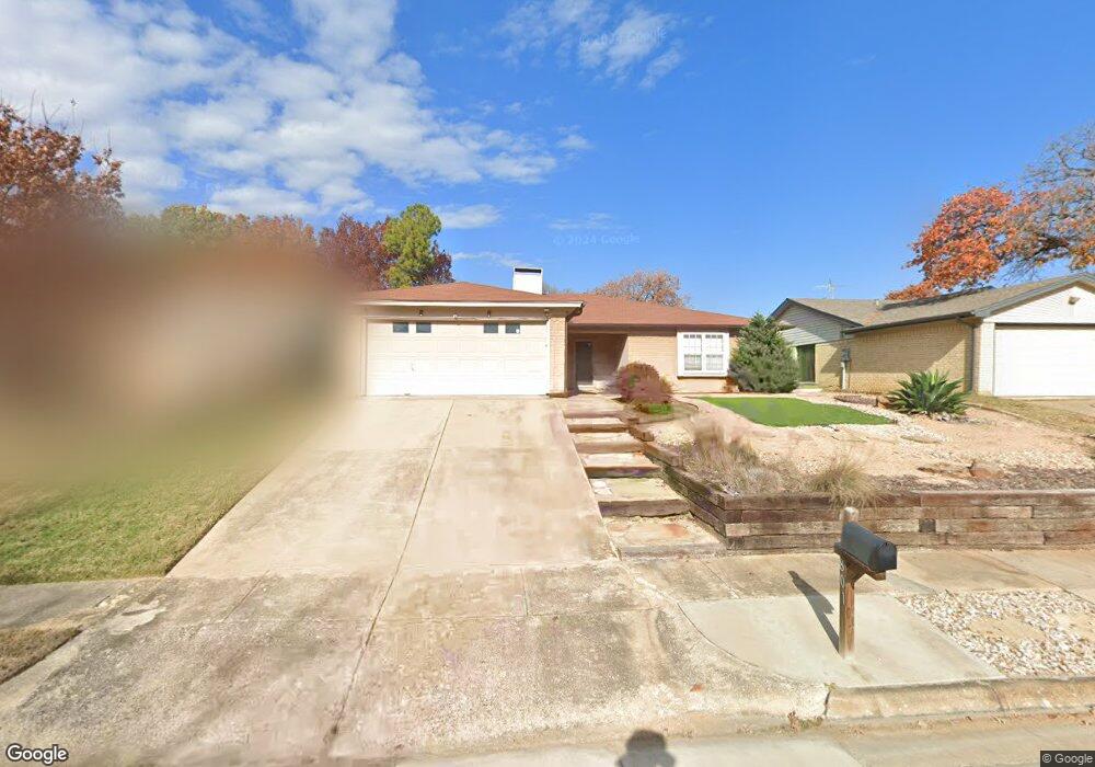 801 Morning Glory Ln, Bedford, TX 76021 - photo 1