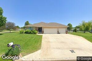 602 Davenport St, Holstein, IA 51025