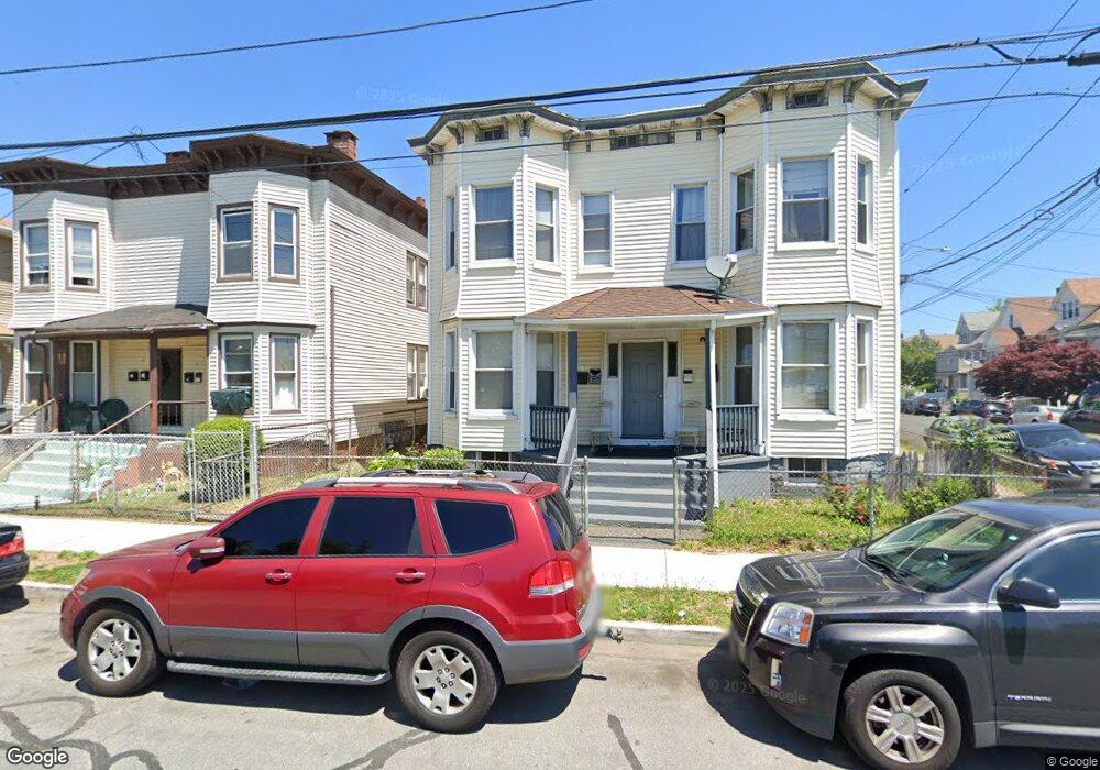 405 Nichols St unit 407, Bridgeport, CT 06608 - photo 1