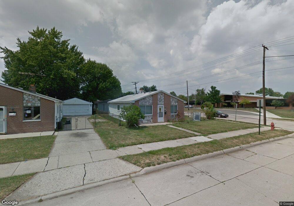 25681 Packard St, Roseville, MI 48066 - photo 1