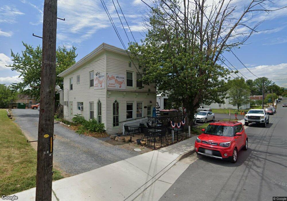 240 E Washington St, Strasburg, VA 22657 - photo 1