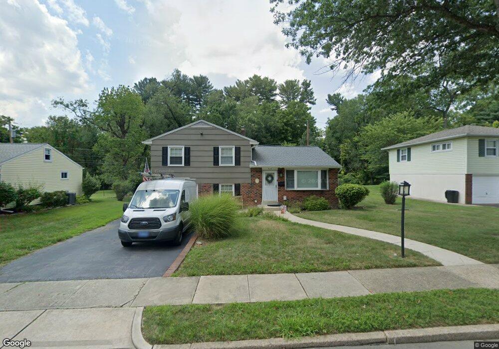 947 Georgetown Rd, Swarthmore, PA 19081 - photo 1