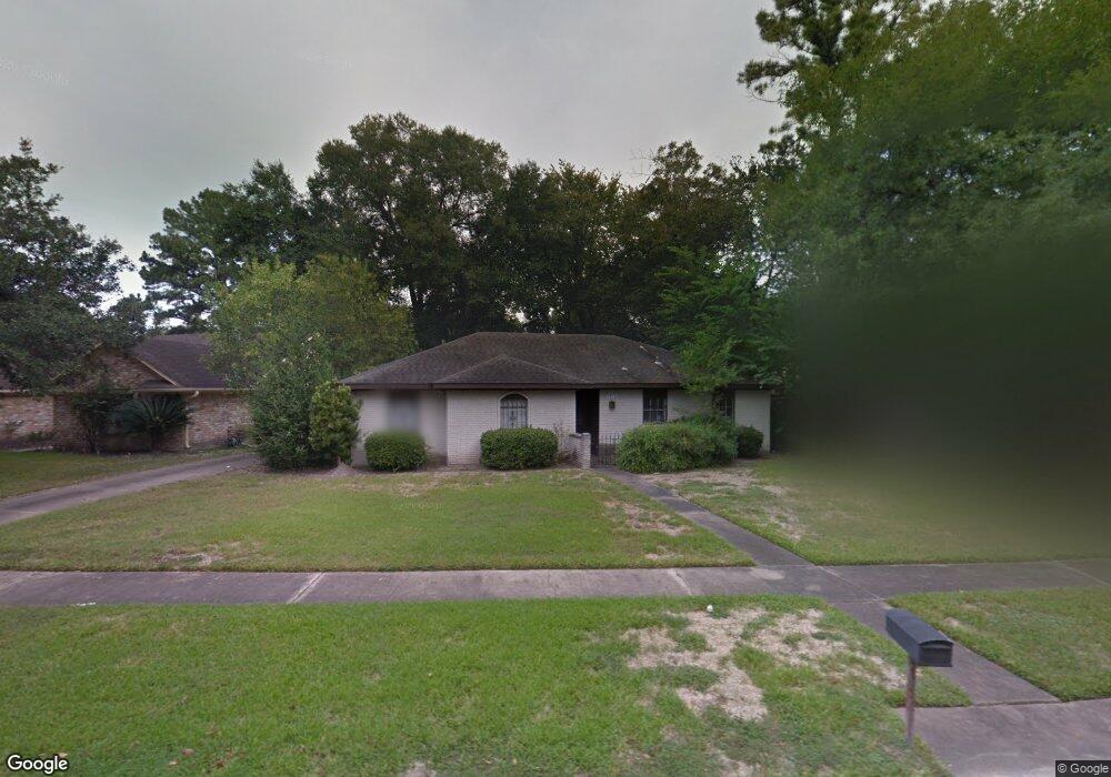 5910 Darkwood Dr, Houston, TX 77088 - photo 1