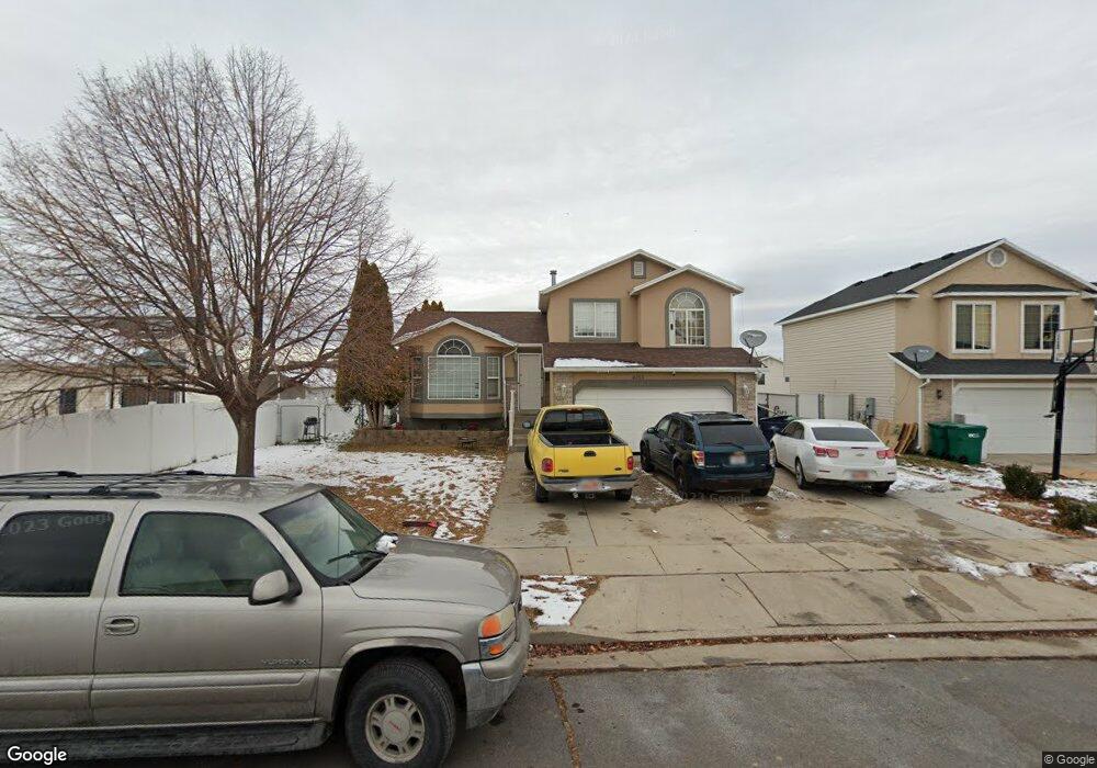 4165 Lily Dr, Roy, UT 84067 - photo 1